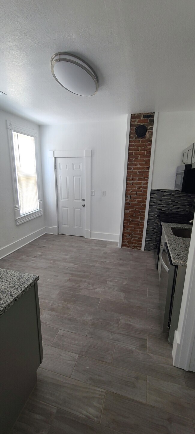 Foto del edificio - 2321 Ashland Ave