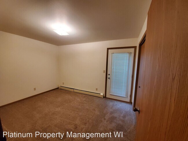 Building Photo - 2 br, 1 bath Apartment - 1120 4th Street