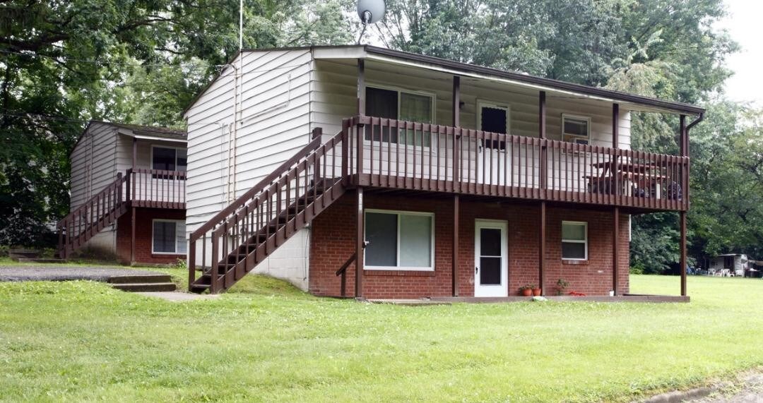 296 Julien Ct, Akron, OH 44310 Townhome Rentals in Akron OH