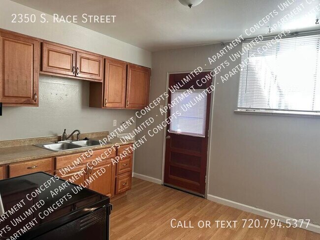 Foto del edificio - 2350 S Race St