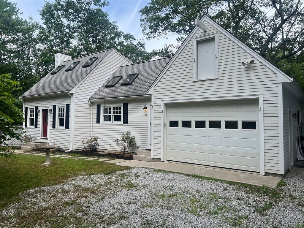 Primary Photo - 22 Warren Ln