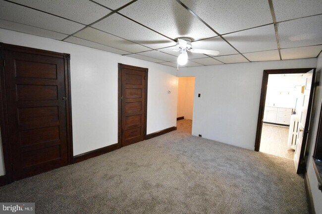 Building Photo - 331 Lyceum Ave