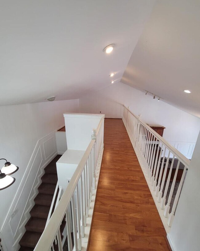 Building Photo - 3892 Lesia Dr