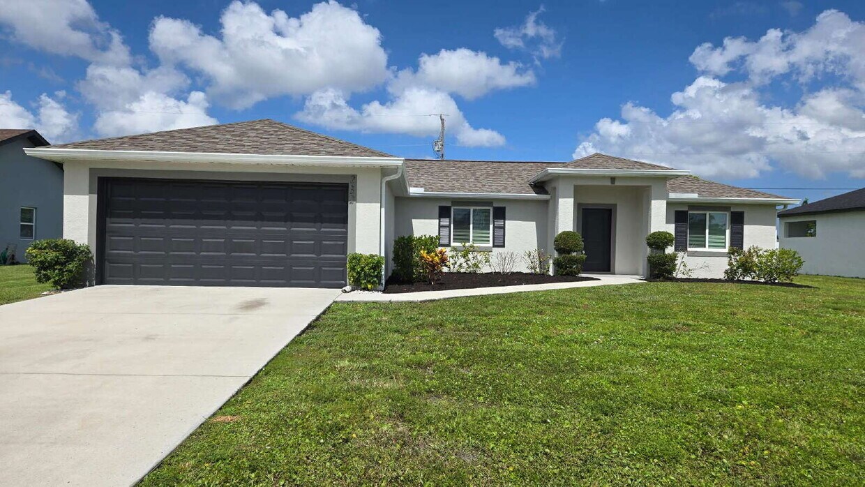 Photo - 232 NW 6th Ave ~ Cozy Cape Coral Home with SOLAR & WATER SOFTENER!!