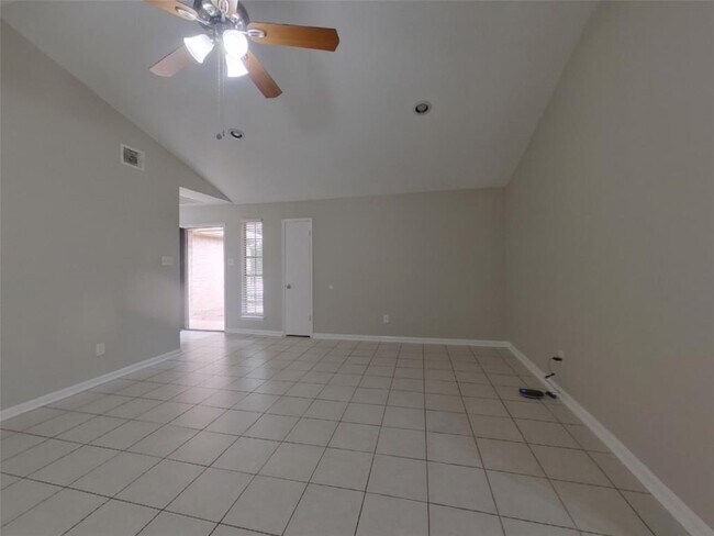 Foto del edificio - 7902 Battlepine Dr