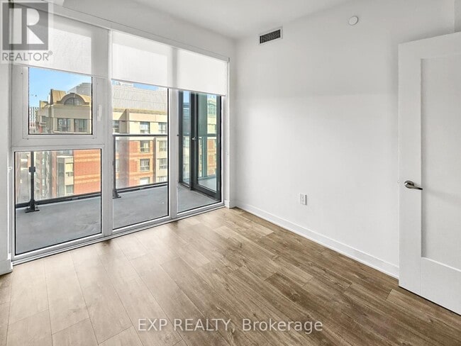 Building Photo - 70 Princess St