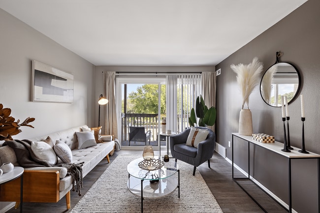 Building Photo - Residences at Grand Blanc