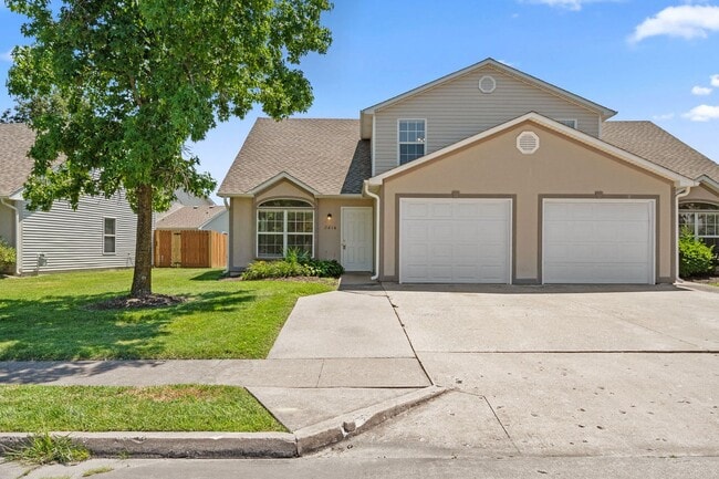 Building Photo - 2412-2414 Calder Ct.
