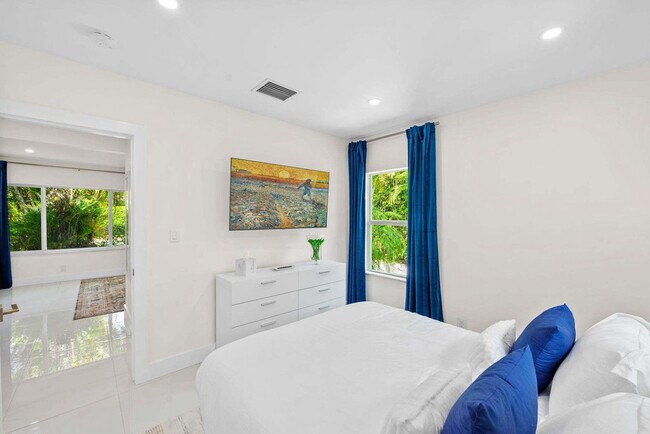 Foto del edificio - 430 NE 14th Ave