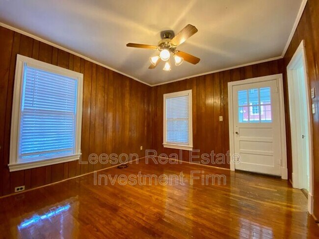 Foto del edificio - 3429 Beverly Pl