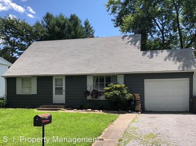 Building Photo - 4 br, 2 bath House - 1013 W. Willow