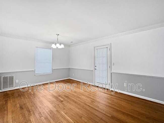 Building Photo - 285 Merrimac Trail