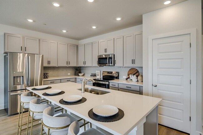 Foto del edificio - 533 Emory Crossing Blvd