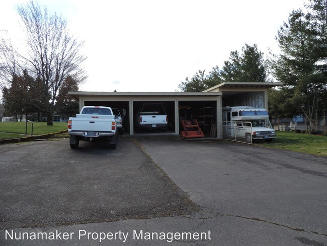 Building Photo - 1370 Tucker Rd