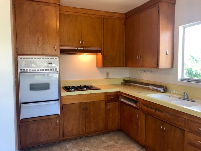 Building Photo - 3405 Richland Dr