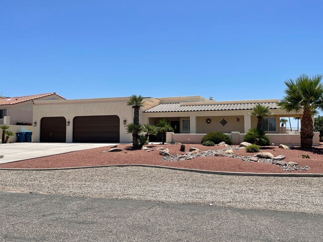 Building Photo - 4060 Tropic Blvd