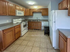 Building Photo - 34 W 1st St