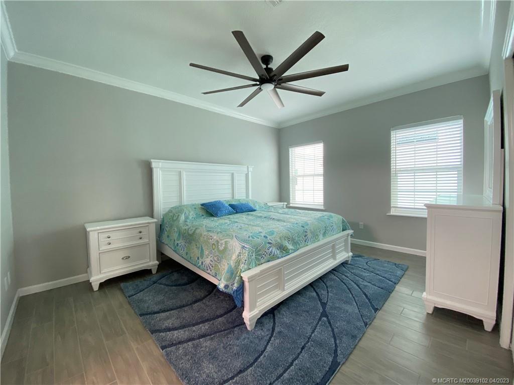 Foto del edificio - 275 NE Coastal Dr