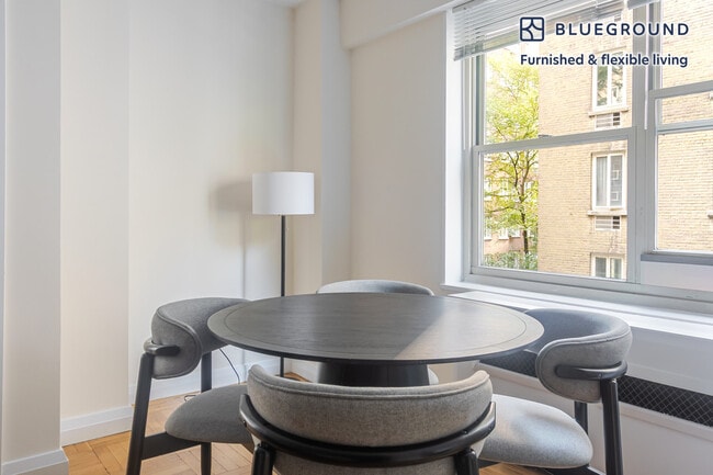 Building Photo - 30 Park Ave