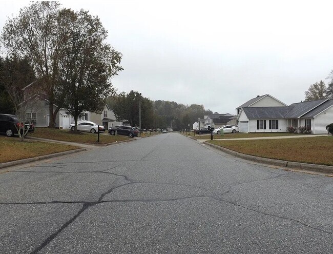 Foto del edificio - 4412 Canaan Pl Dr