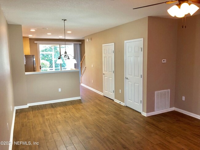 Building Photo - 8078 Summer Cove Ct