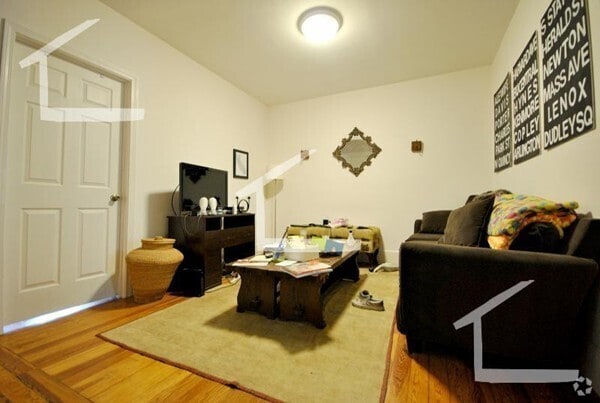 Building Photo - 164 Allston St