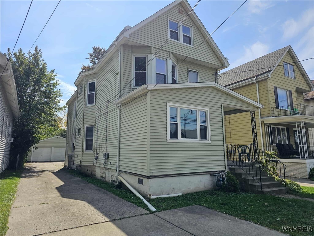 Primary Photo - 793 Tifft St