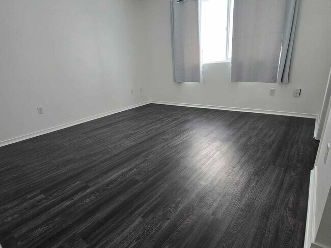 Foto del edificio - 3 Bedroom Single Family Home in Bremerton