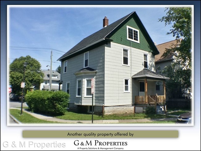 Building Photo - 3 br, 2 bath House - 890 South Goodman St.