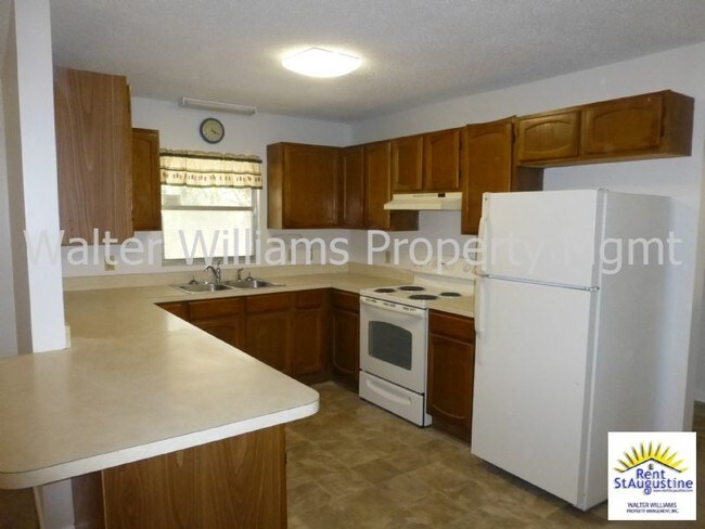 Building Photo - 2871 Varella Ave