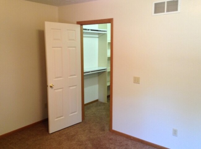Foto del edificio - 8290 Traphagen St NW