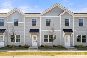 Building Photo - 117 Dogwood Vlg Trl