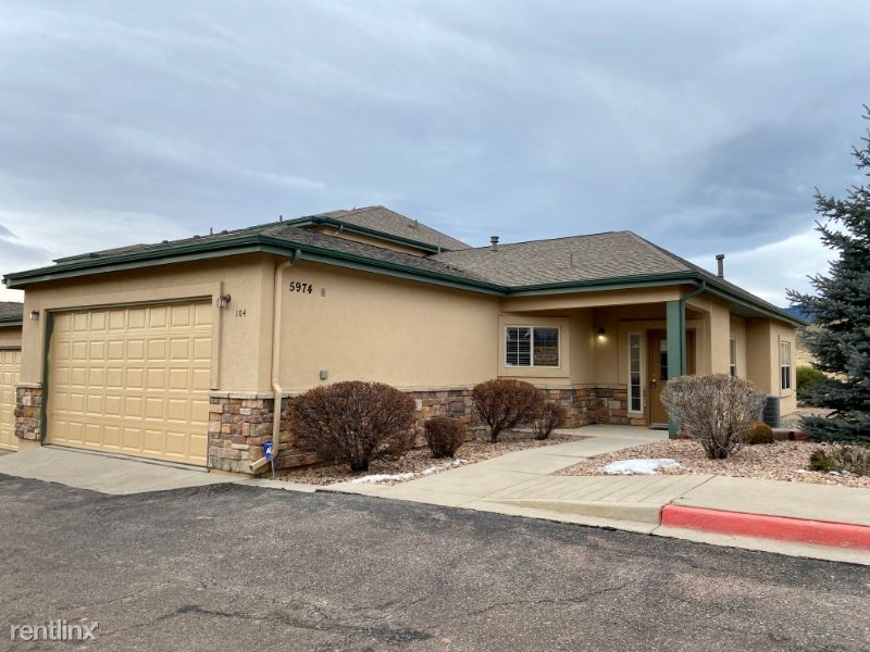 Foto principal - 5974 Eagle Hill Heights