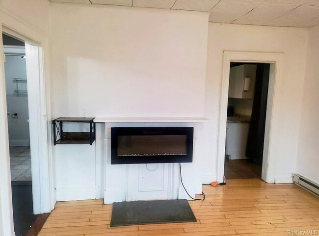 Foto del edificio - 64 Brookside Ave