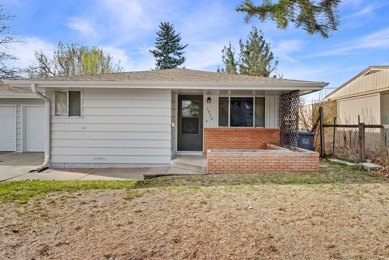 1714-1716 W 8th St - 1714-1716 W 8th St