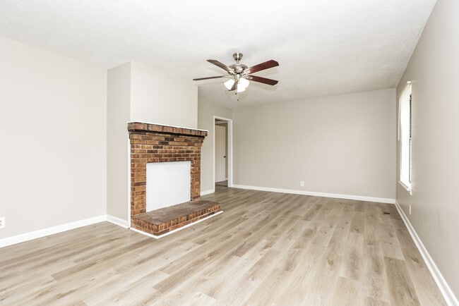 Foto del edificio - 2383 Paddock Dr