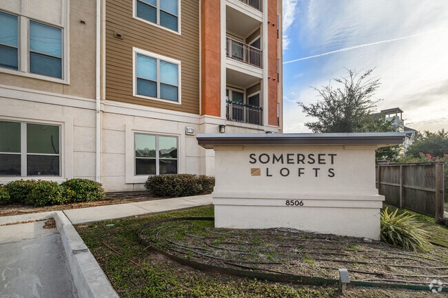 Signage at the Entrance - Somerset Lofts
