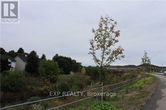 Photo du bâtiment - 134 Westbank Trail