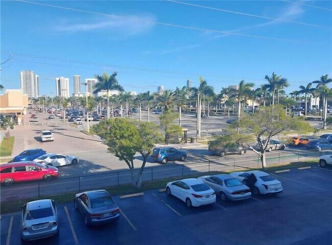 Foto del edificio - 1333 E Hallandale Beach Blvd