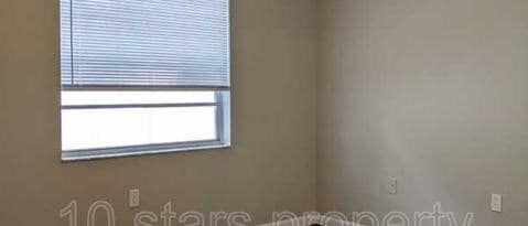Foto del edificio - 9034 Tyler Ave