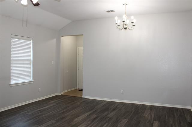 Foto del edificio - 1261 Redman Ave