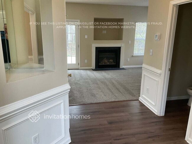 Building Photo - 9311 High Rock Dr