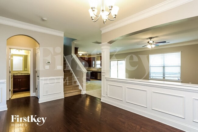 Building Photo - 2205 Wise Owl Dr