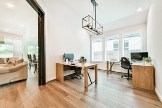 Building Photo - 10731 Kingston Spg Dr