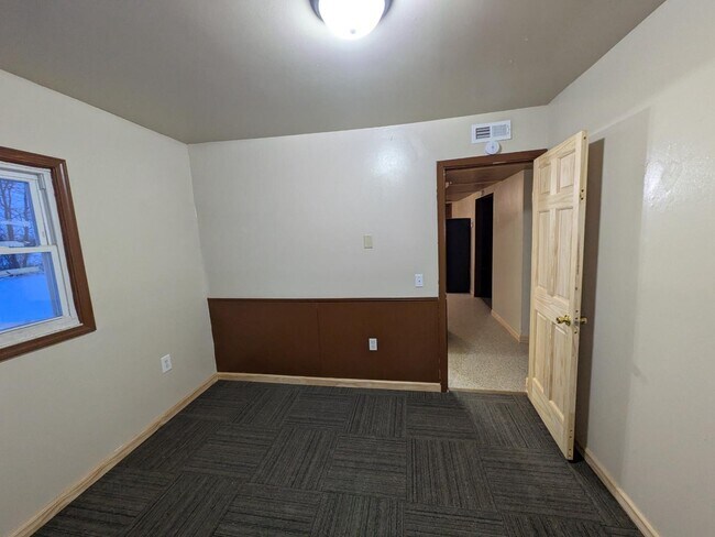 Foto del edificio - 1005 S Pittenger Rd