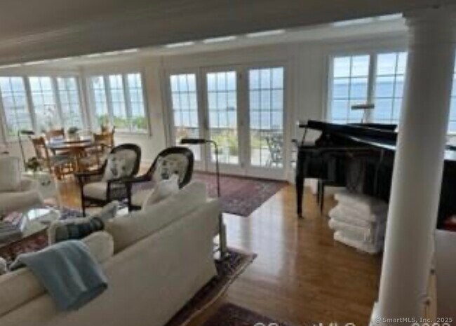 Building Photo - 25 W Shore Dr