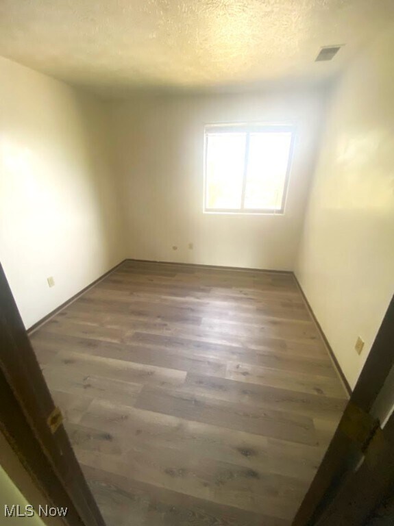 Foto del edificio - 623 Lovers Ln