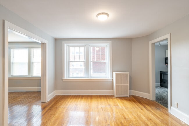 2BR, 1BA - 1180SF - Dining Room - Windsor Apartments