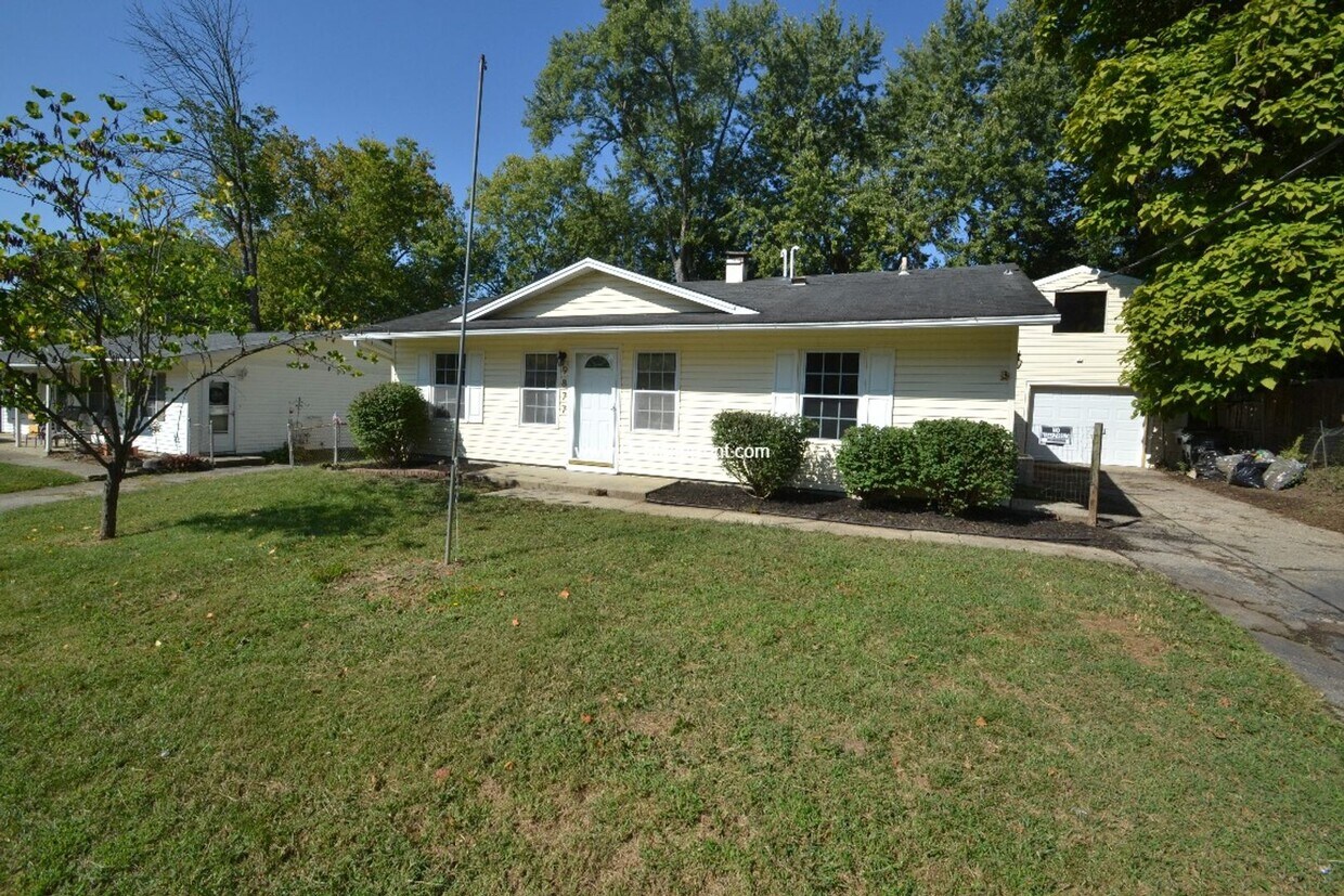 Foto principal - Completely refinished 3 bedroom house in C...