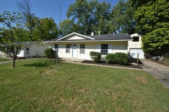 Building Photo - 9877 Norcrest Dr
